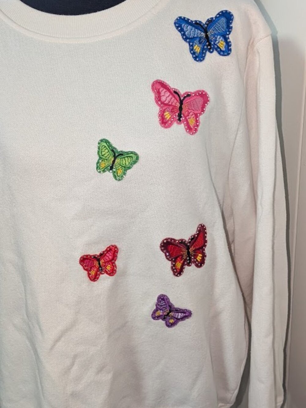 White Butterfly Embroidered Crewneck Sweater - Picture 3 of 16